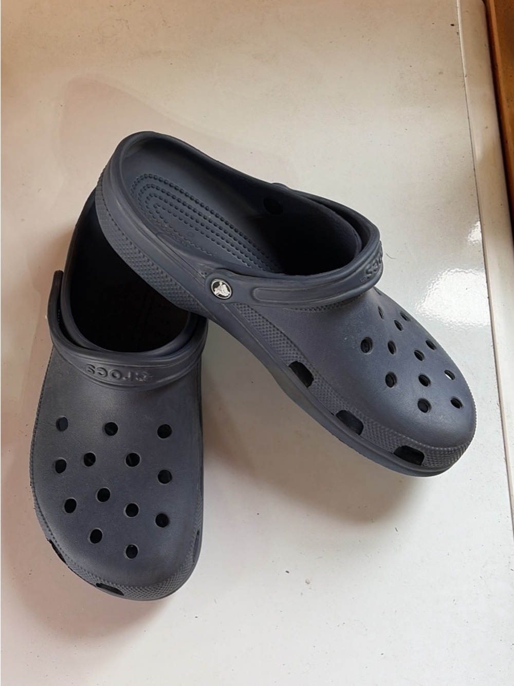 CROCS Classic Clog in Navy Blue